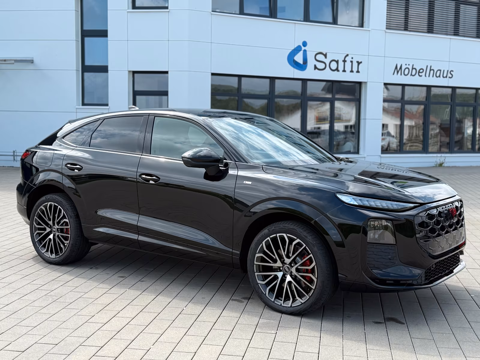 Audi Q3 Sportback S-LINE quattro+AHK+PANO+SONOS