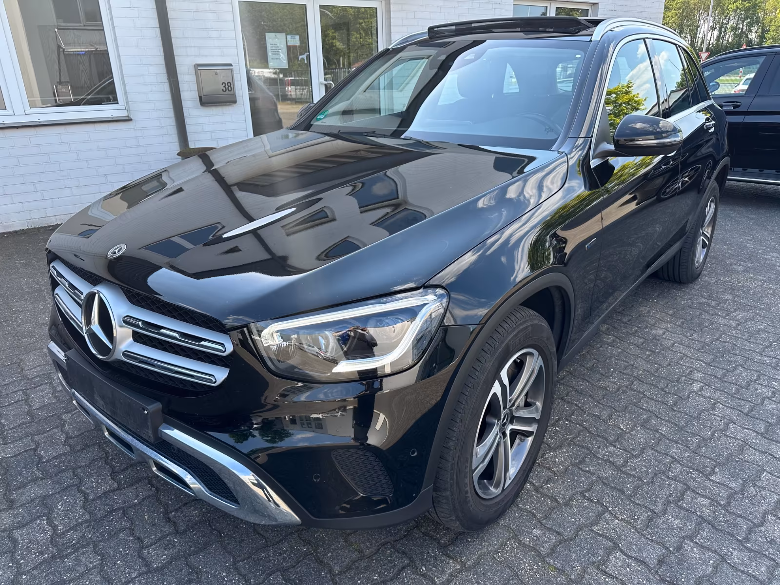 Mercedes-Benz GLC 300 de 4M Luxury Pano Distro Digital AHK