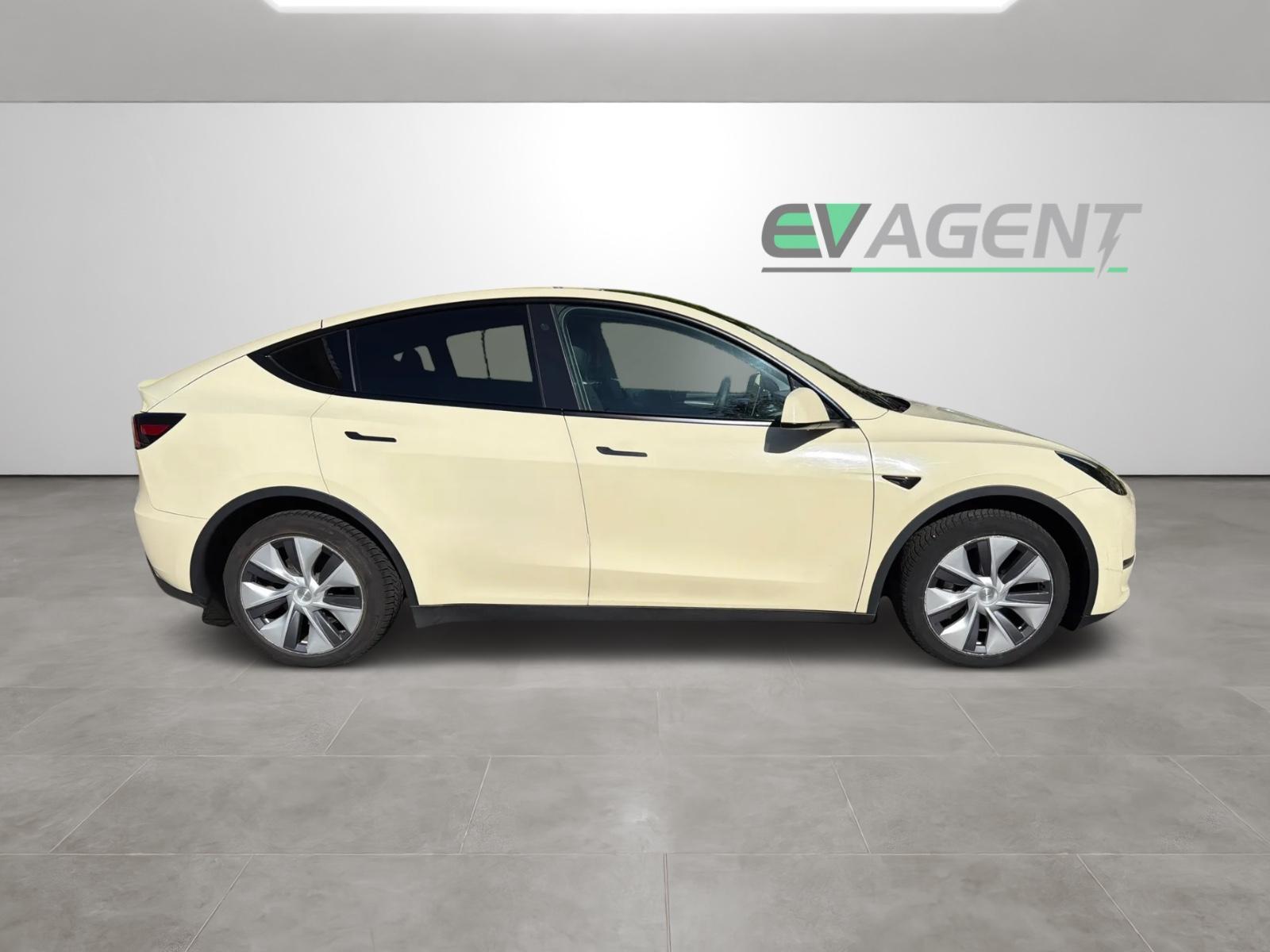 Tesla Model Y Long Range AWD SoH 90,4% Ryzen VAT Taxi