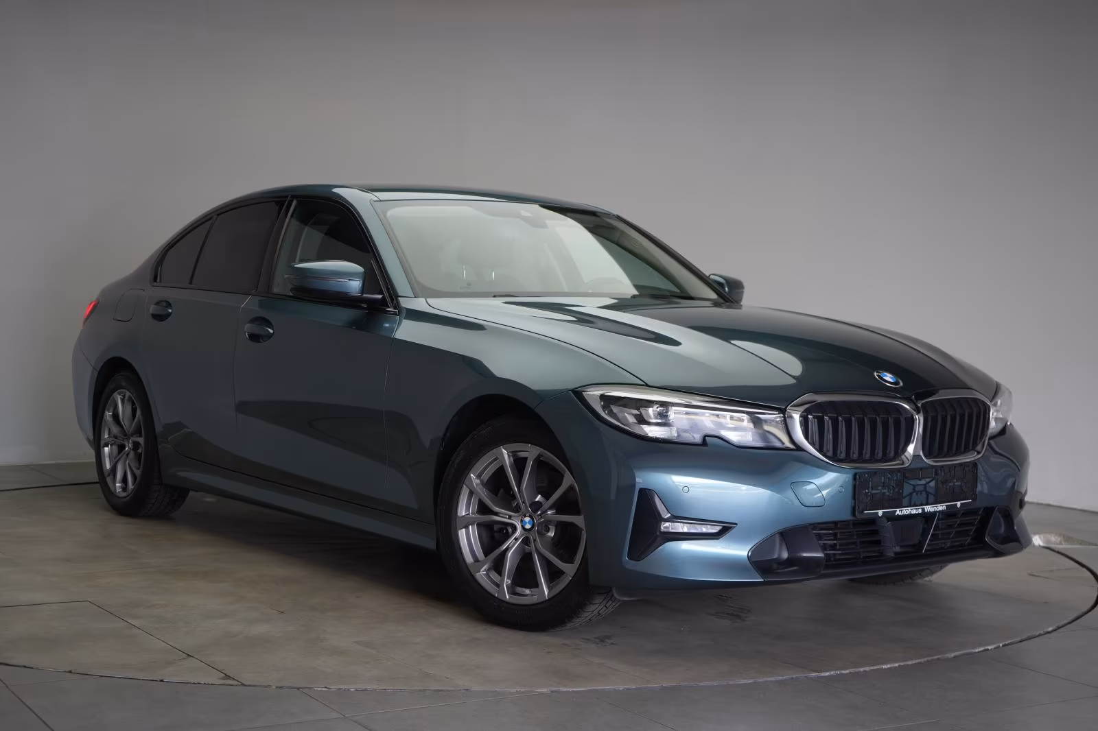 BMW 320 d Sport Line ACC/Virtual/Carplay/LED