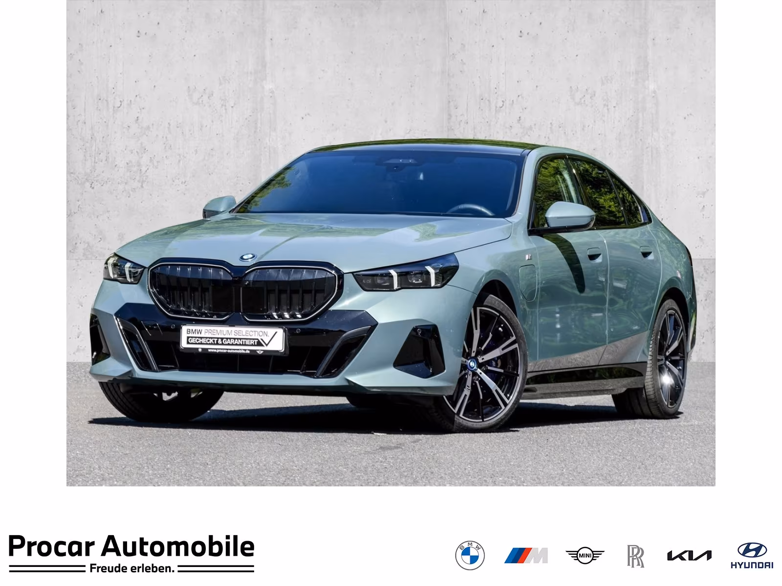 BMW 550 e xDrive M SPORT PRO+B&W+AHK+PANO+DA PROF+360