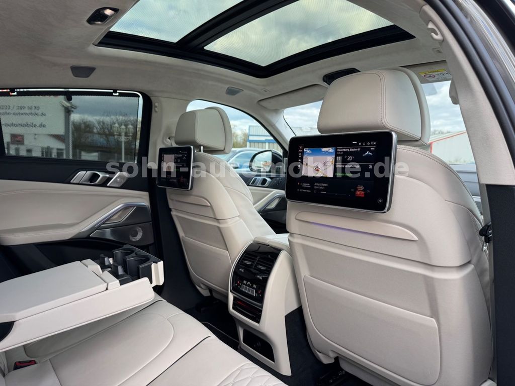 BMW X6 M50i 3xTV/B&W/NightVis/PanoSKY/Sitzbelüft/22″