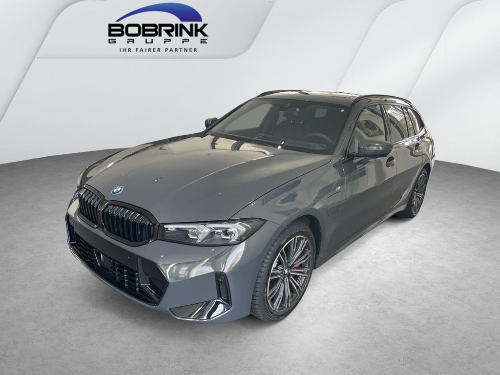 BMW 330 e xDrive Touring M Sport Pro AHK Pano HK LED