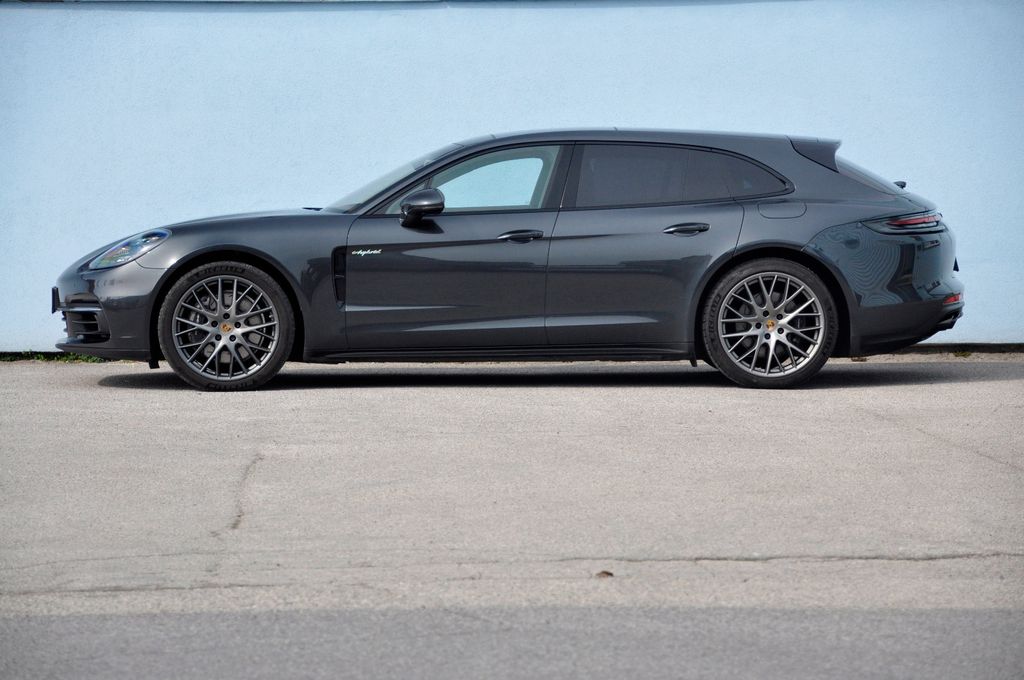 Porsche Panamera Sport Turismo 4 E-Hybrid