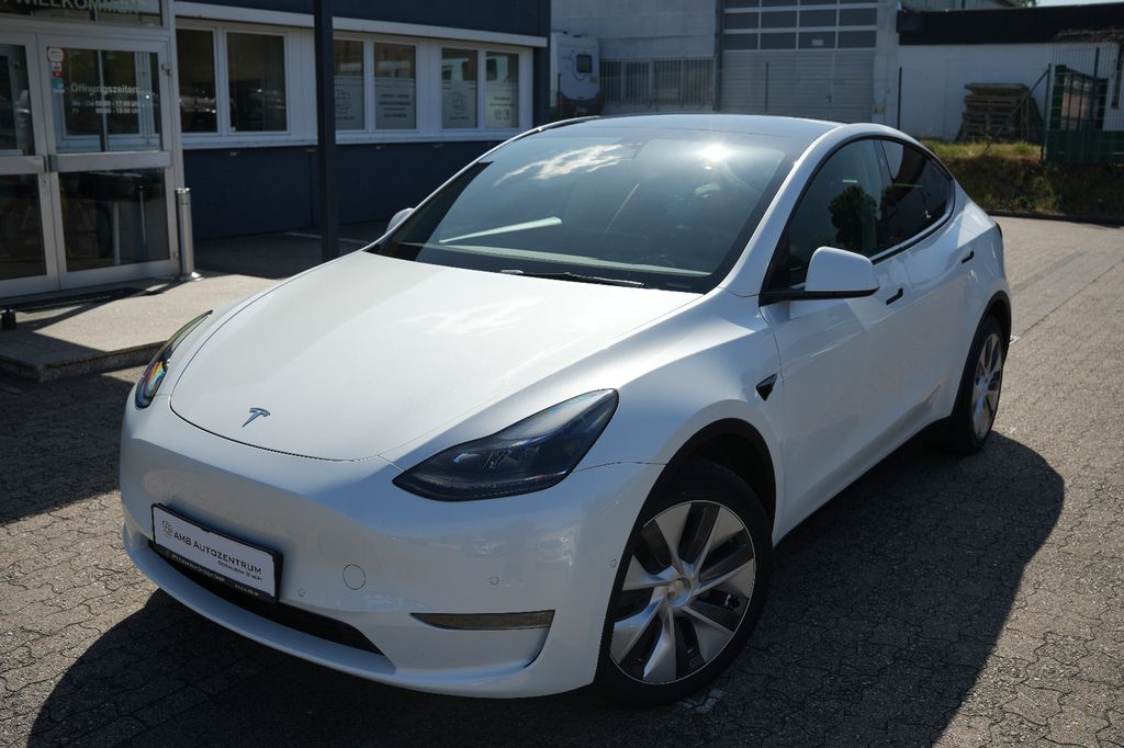 Tesla Model Y Long Range Dual AWD *DAB*PANO*