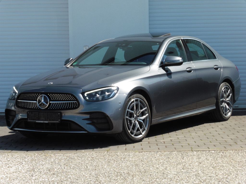 Mercedes-Benz E 300 d 4MATIC AMG Line WIDE LED SHD Navi AHK 19