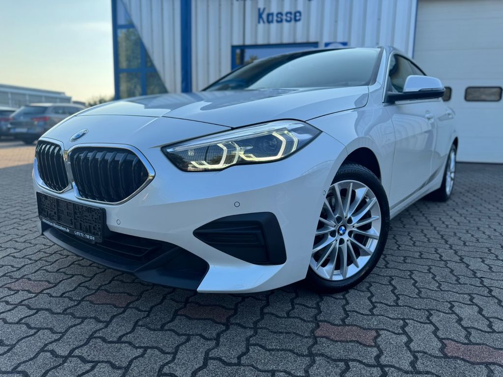 BMW 218i | AUT | KLIMA | LED | SZH | CONNECTED DRIVE