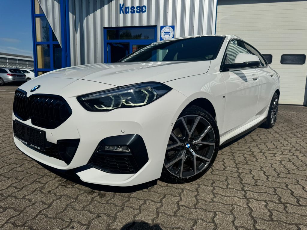 BMW 218i| M-SPORTPAKET | AUT | KLIMA | NAVI | KAMERA