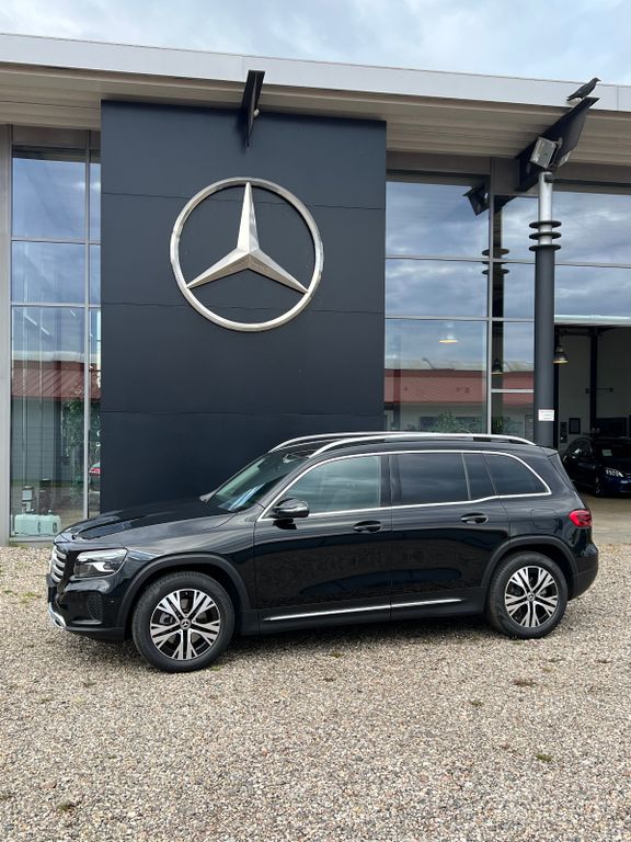 Mercedes-Benz GLB 220 4M   *Distronic*AHK*Burmester*Multibeam*