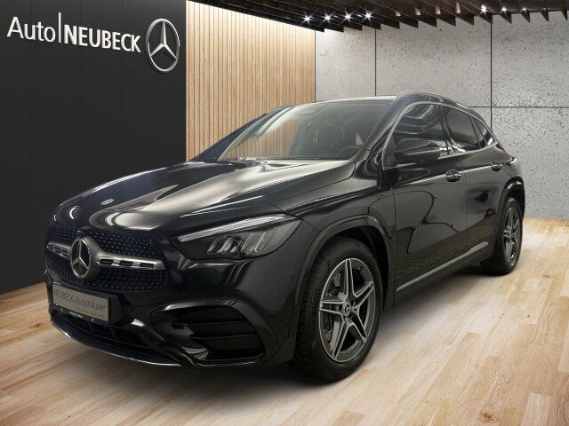 Mercedes-Benz GLA 250 4M AMG LinePremium/AHK/Distronic/Burmest