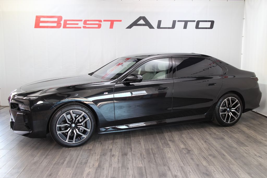 BMW i7 xDrive 60 M Sport B&W