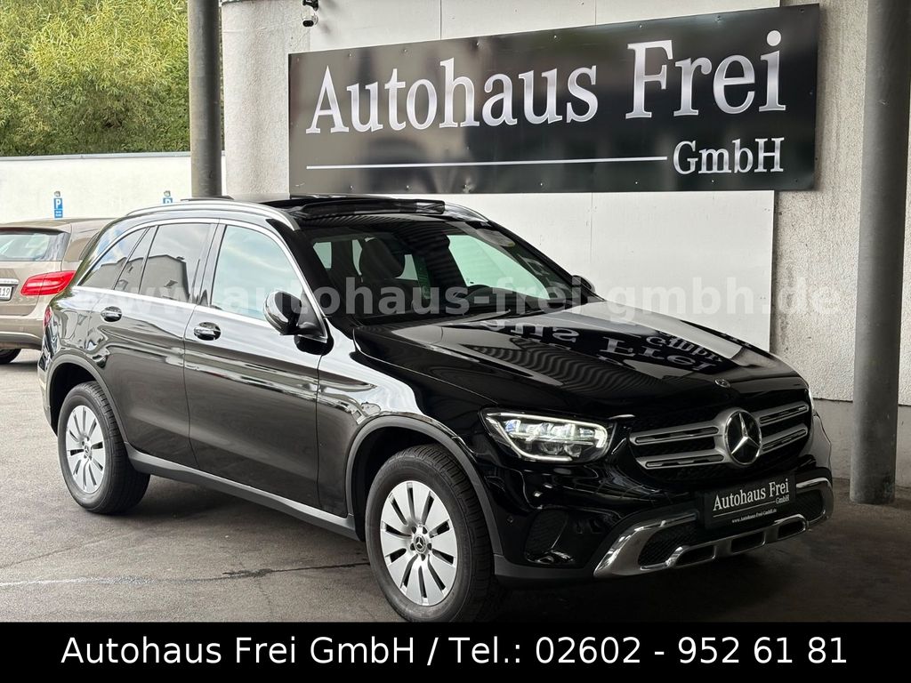 Mercedes-Benz GLC 200 d 4Matic*PANO*HEAD-UP*AMBIENTE*RFK*AHK*