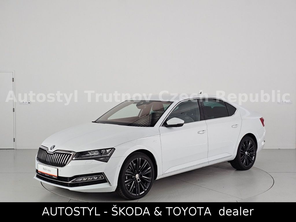 Skoda 2.0TSI 206kW 4×4 DSG L&K KUPPLUNG NAVI WEBASTO