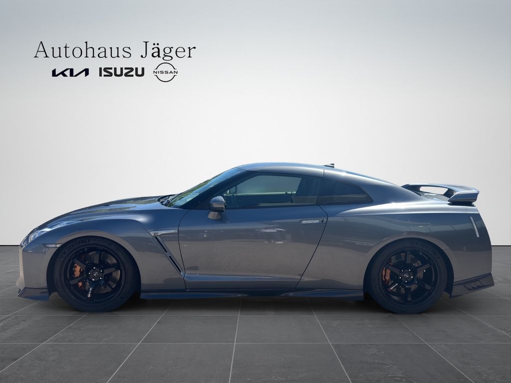 Nissan GT-R Track Edition 1 Hand