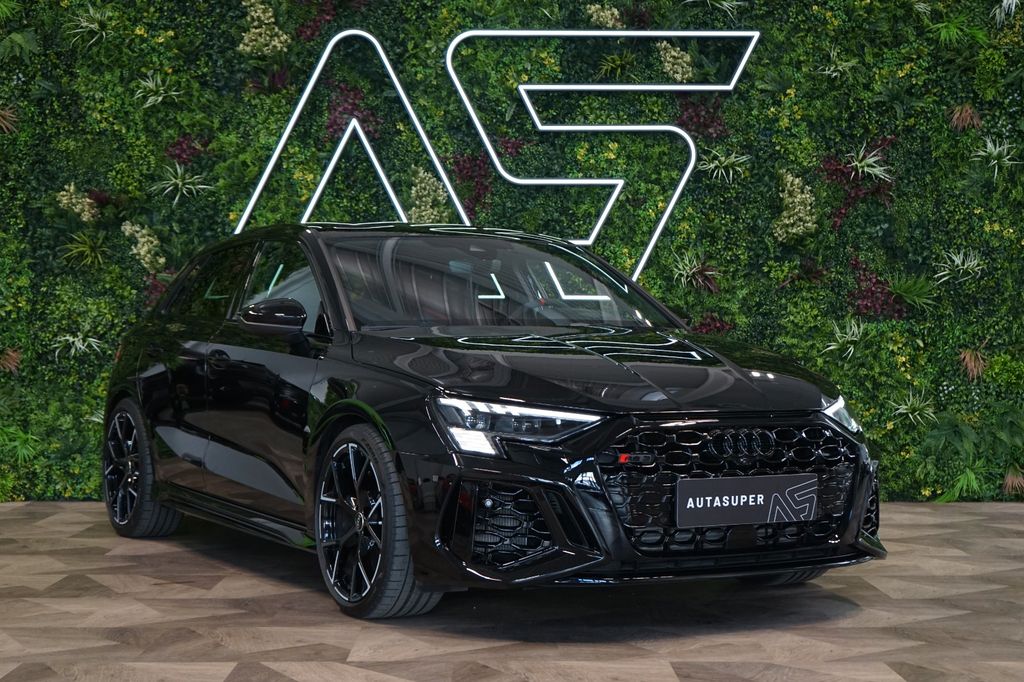 Audi RS3*B&O*MATRIX*PANO*360*280 KM/H*58.678€ NETTO