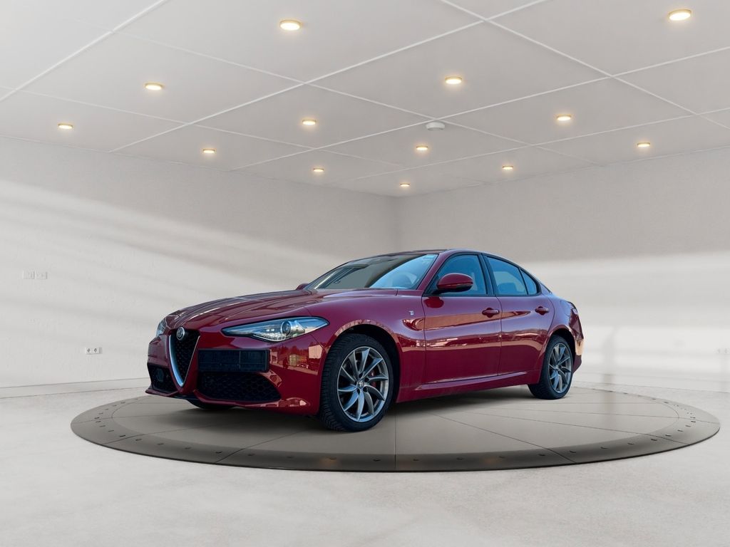 Alfa Romeo Giulia TI 2.0 Q4-ALLRAD/LEDER/ASSISTENZ PA/SHZ
