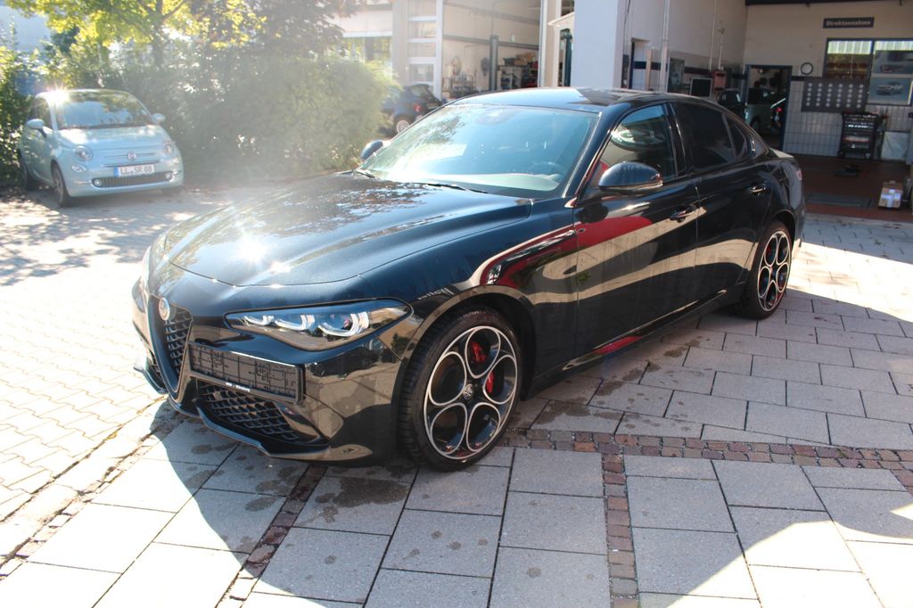 Alfa Romeo Giulia Competizione Q4 Matrix7Garantie 05-27