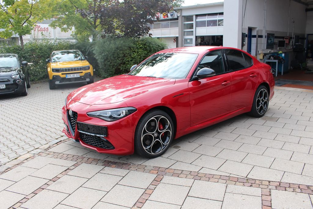 Alfa Romeo Giulia Competizione Q4 MATRIX/Garantie 05-27