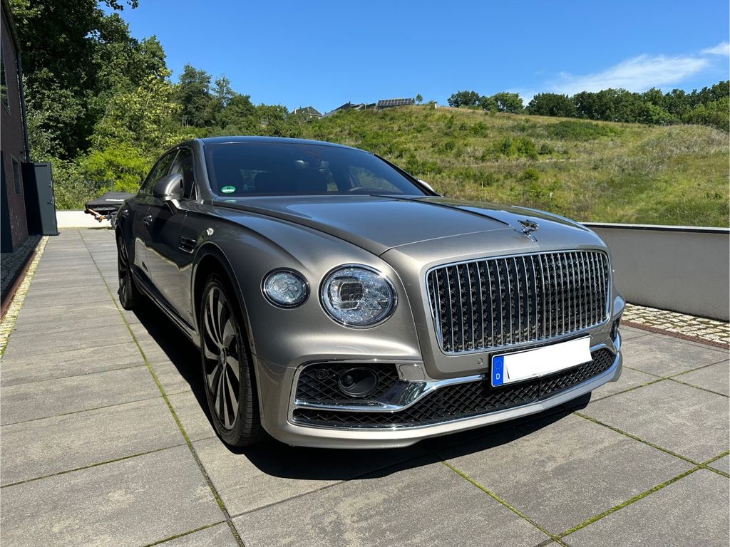 Bentley Flying Spur 6.0 W12 1 Hand