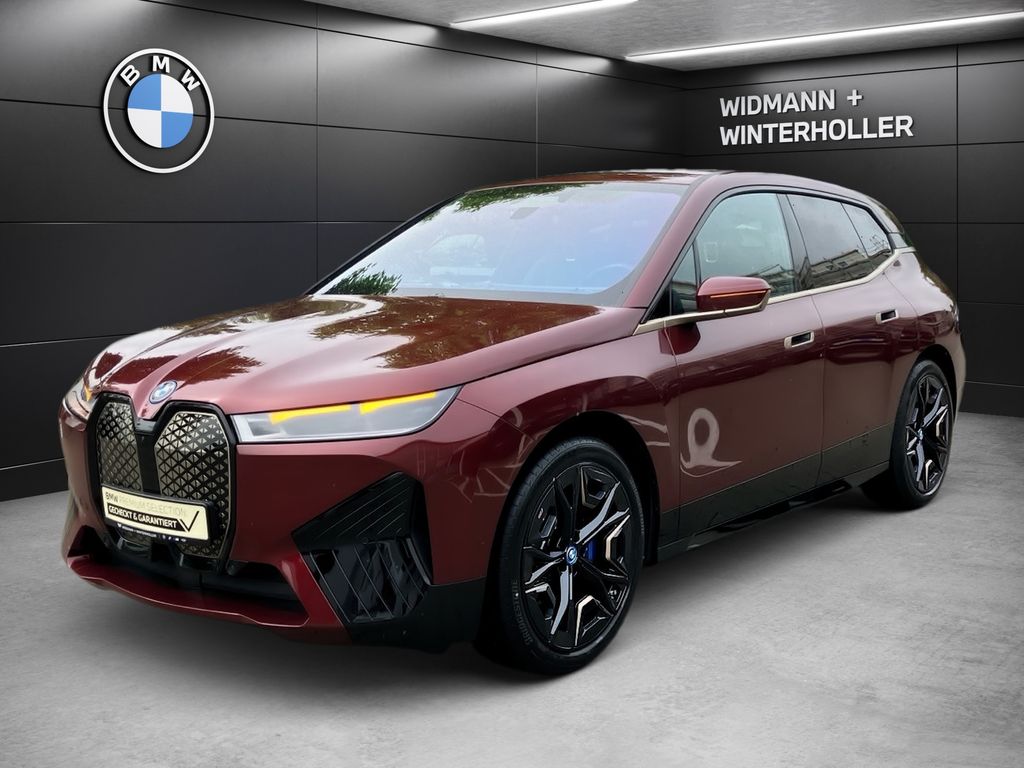 BMW iX xDrive40 Laser DA Prof. 22” B&W Sitzbelüftun