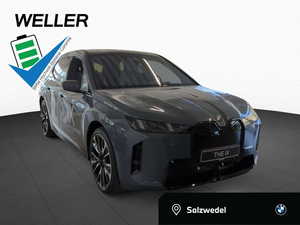 BMW iX xDr60 Facelift MSportPro AHK Pano ACC LED