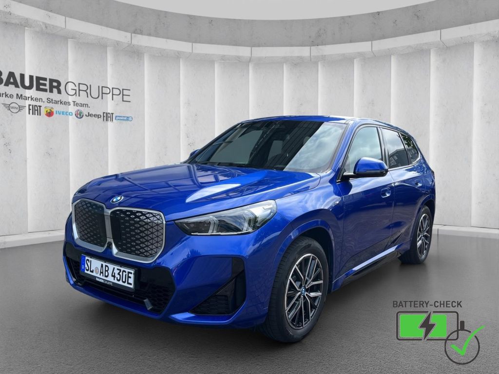 BMW iX1 xDrive30 M Sport AHK HUD Driving Assistant M