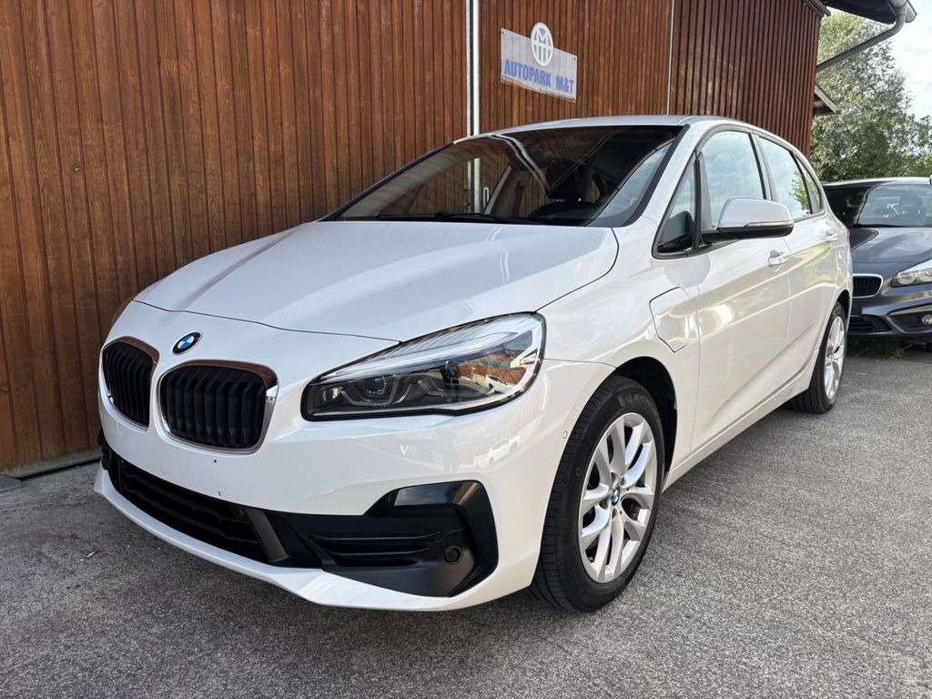 BMW 225xe ActiveT. Leder Sportsitz LED Navi Kamera P