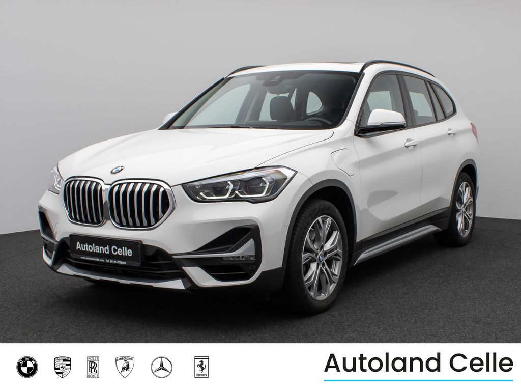 BMW X1 xD25e xLine Panorama Kamera HUD DAB H/K AHK