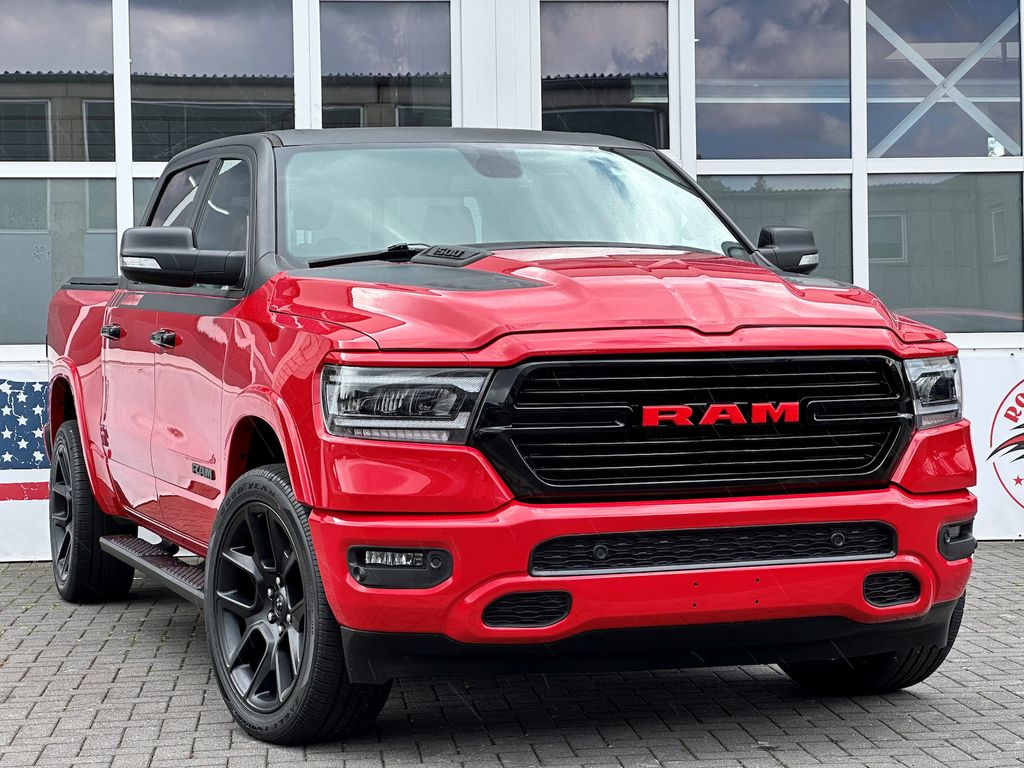Dodge RAM 1500 Laramie 5,7L 4×4 12´Displ LED Pano 22´´