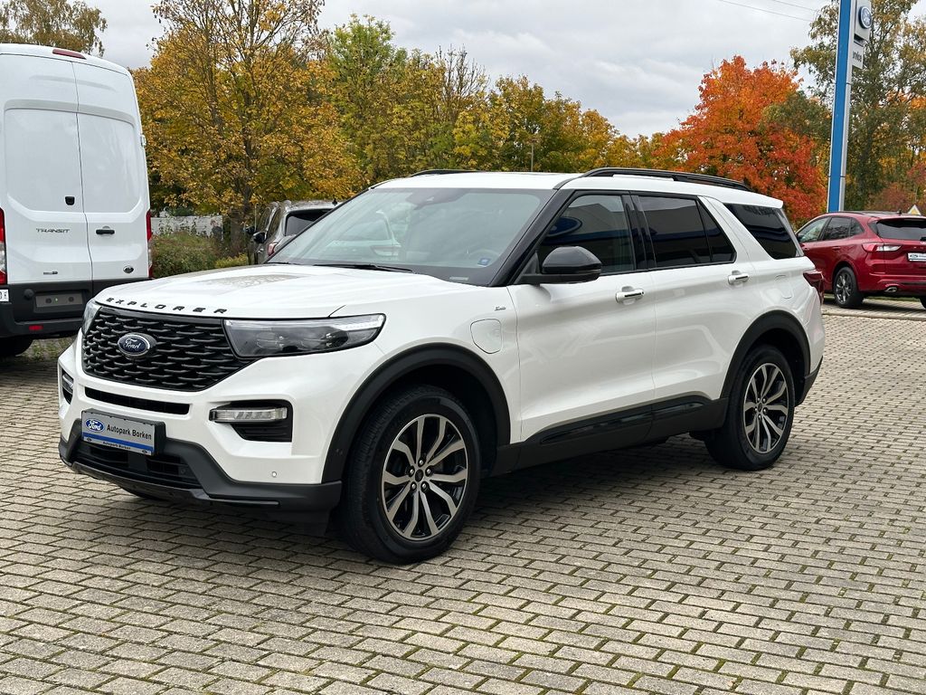 Ford Explorer ST-Line Plug-in-Hybrid 4×4