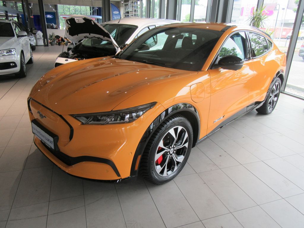 Ford Mustang Mach-E AWD,Technologie Paket
