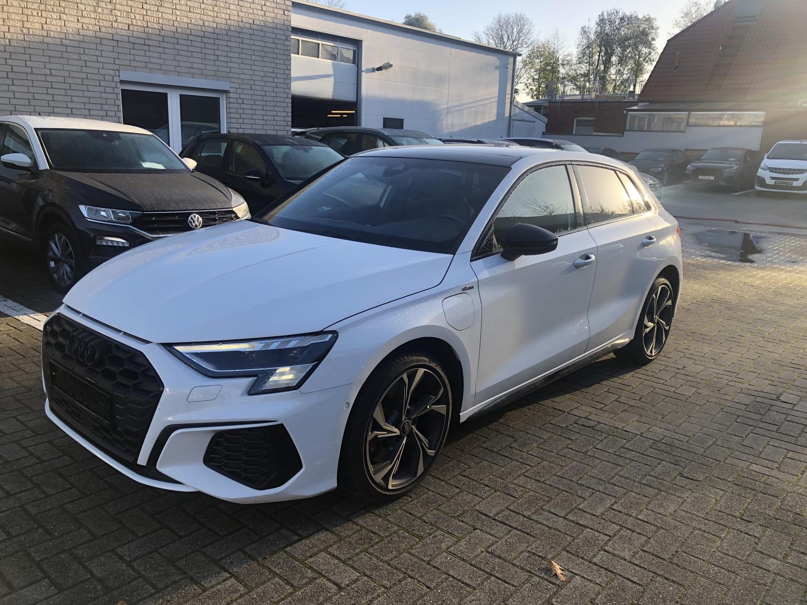 Audi A3 Sportback 45 TFSI e S line Pano Matrix Bang