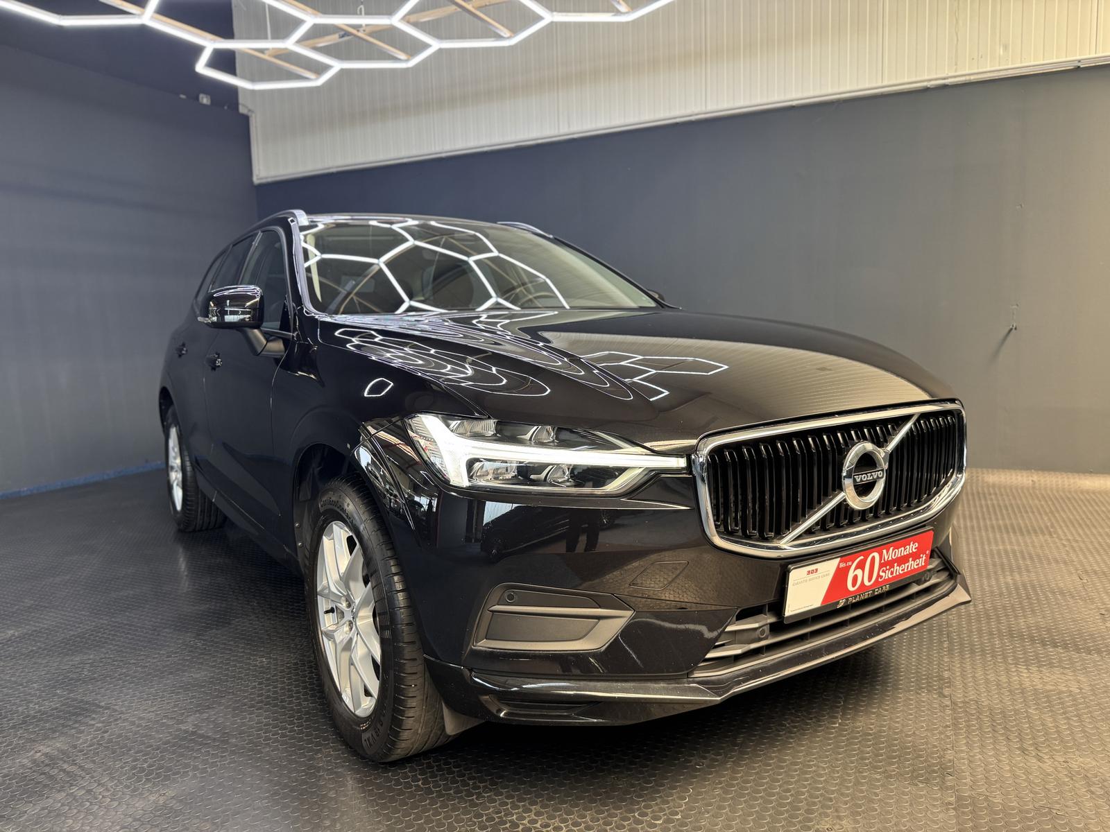 Volvo XC60 Momentum AWD*LED*PANO*CarPlay*1Hand*4-Zonen