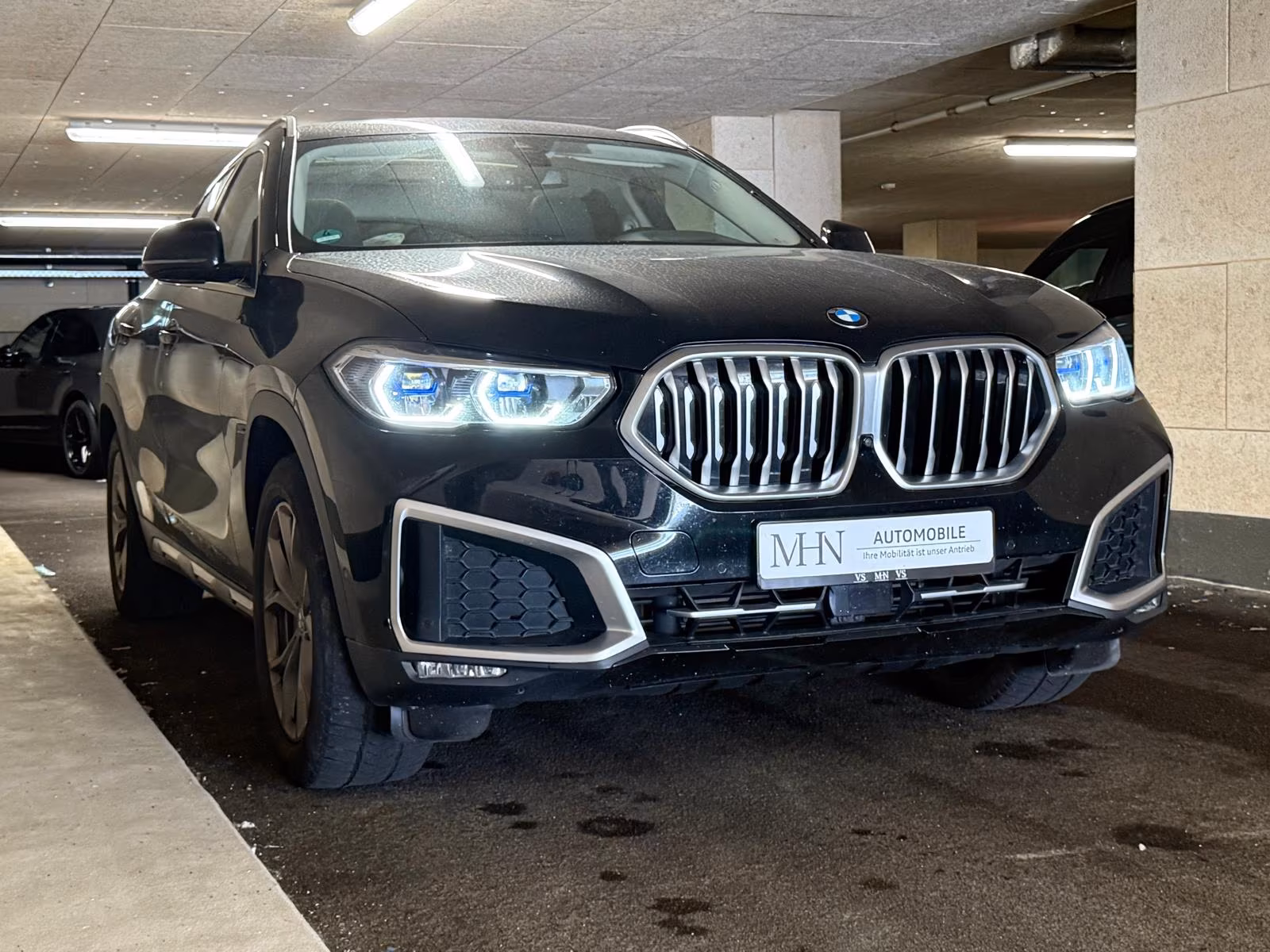 BMW X6 xDrive 40 d xLine/AHK/590€mtl.
