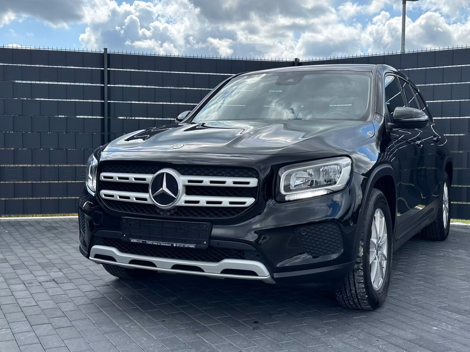 Mercedes-Benz GLB 220 d 4M*AUTOMATIK*PDC*SHZ*NAVI*OFFROAD-PAKET