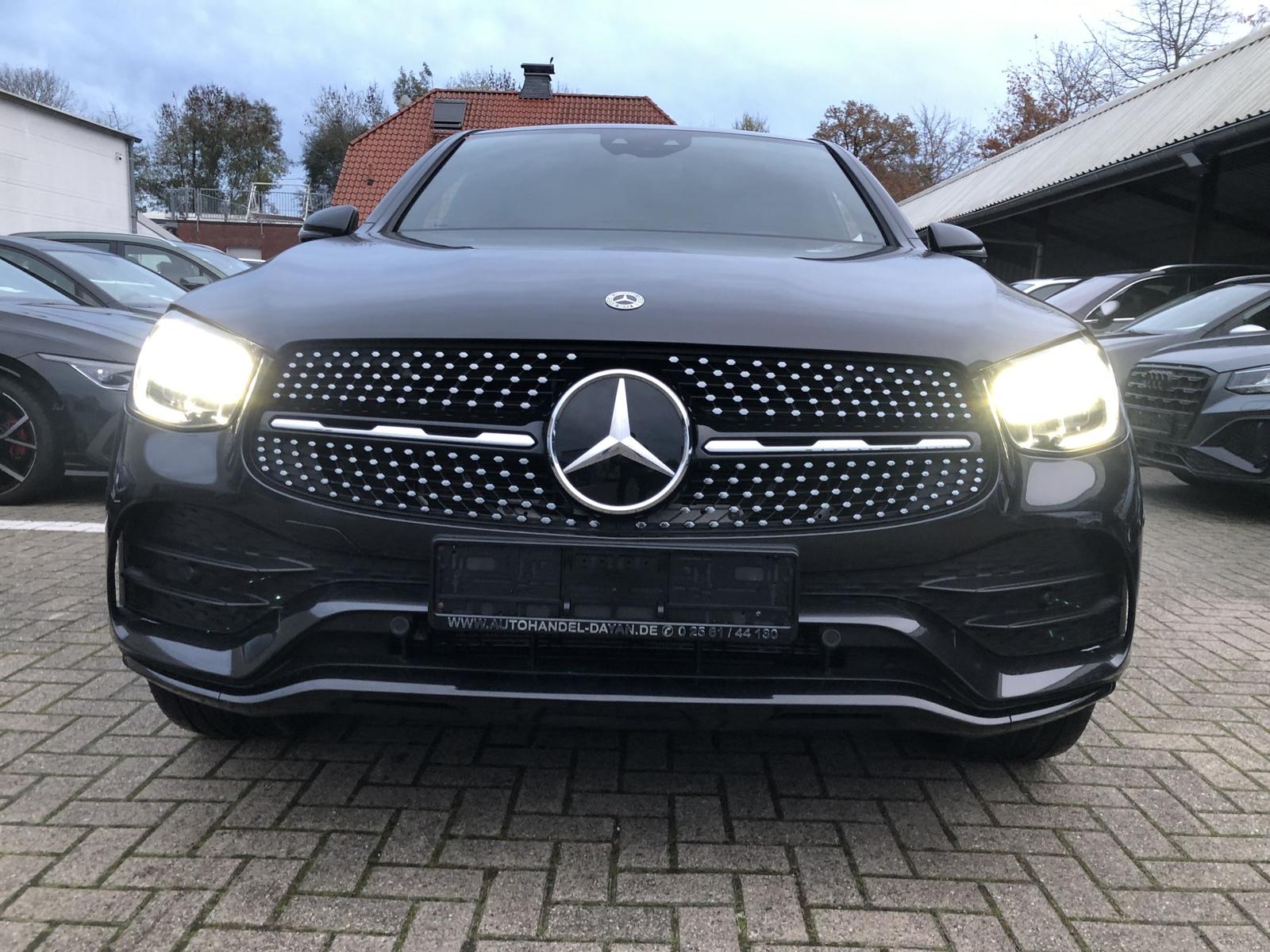 Mercedes-Benz GLC 300 e AMG Coupe SHD Airmatik Memo Mbeam