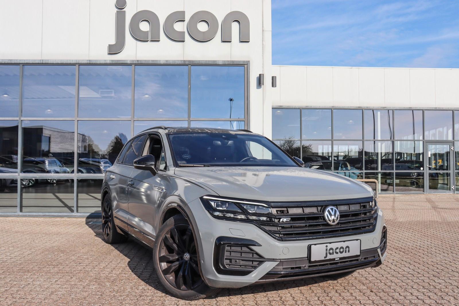 Volkswagen Touareg R-Line 4Motion,MASSAGE,HUD,MEMO,PANO,ACC