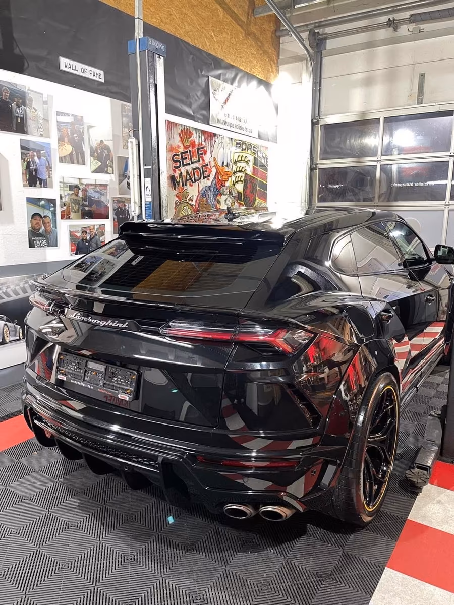 Lamborghini Urus 4.0 V8 NOVITEC