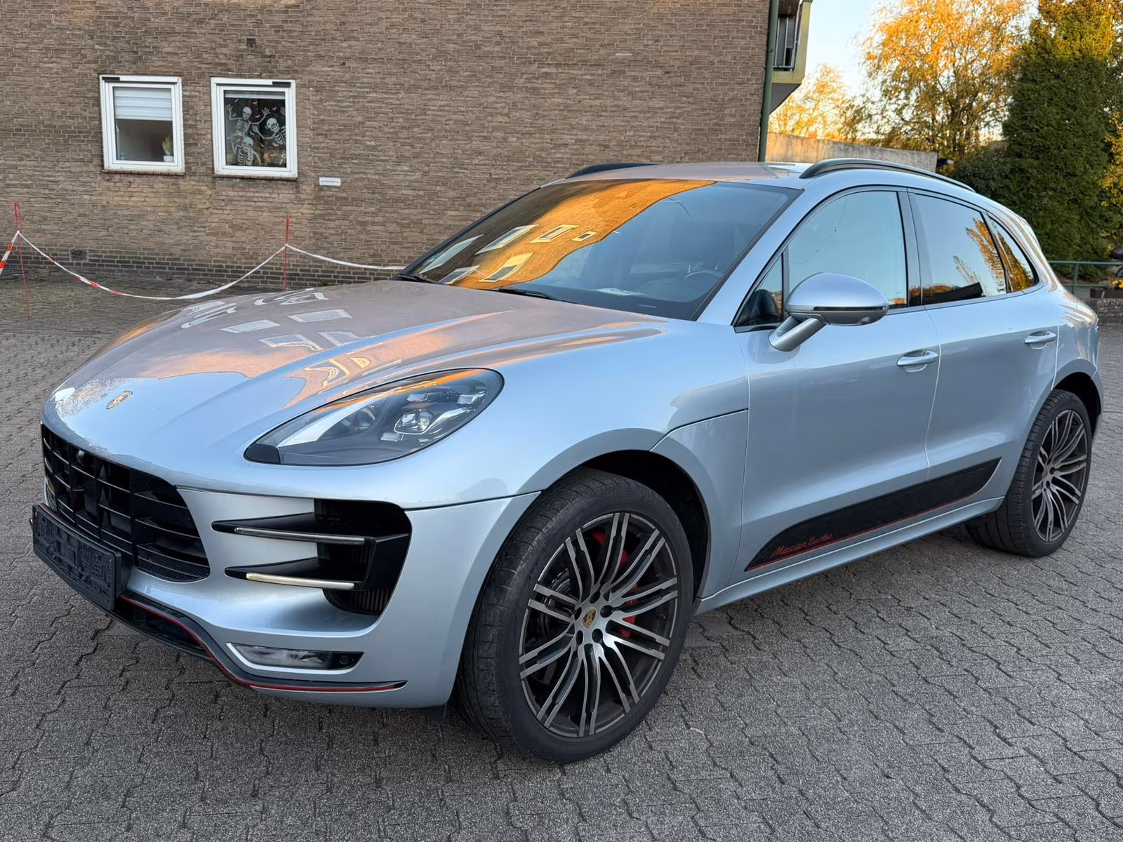 Porsche Macan Turbo Exclusive Performance Edition Chrono