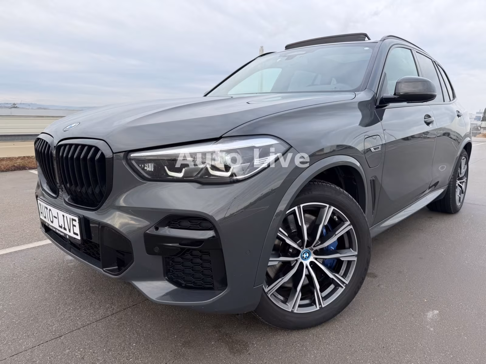 BMW X5 xDrive 45e*M PAKET*PANO*LUFT*NAV*LED*HEAD-UP*