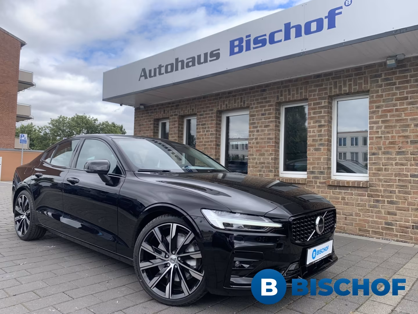 Volvo S60 B4 Plus Dark Mild Hybr ACC Panorama Standh 2