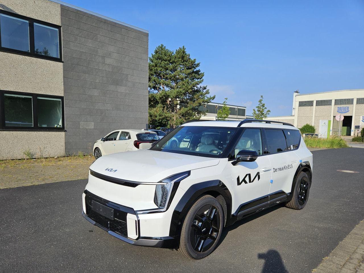 Kia EV9 +AWD+GT-LINE+LAUNCH+ED. 7+NAVI Bluetooth LED