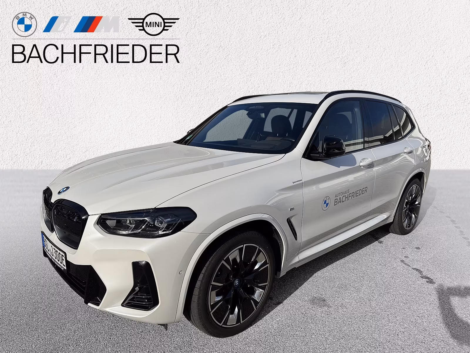 BMW iX3 Impressive Gestiksteuerung Head-Up HK HiFi