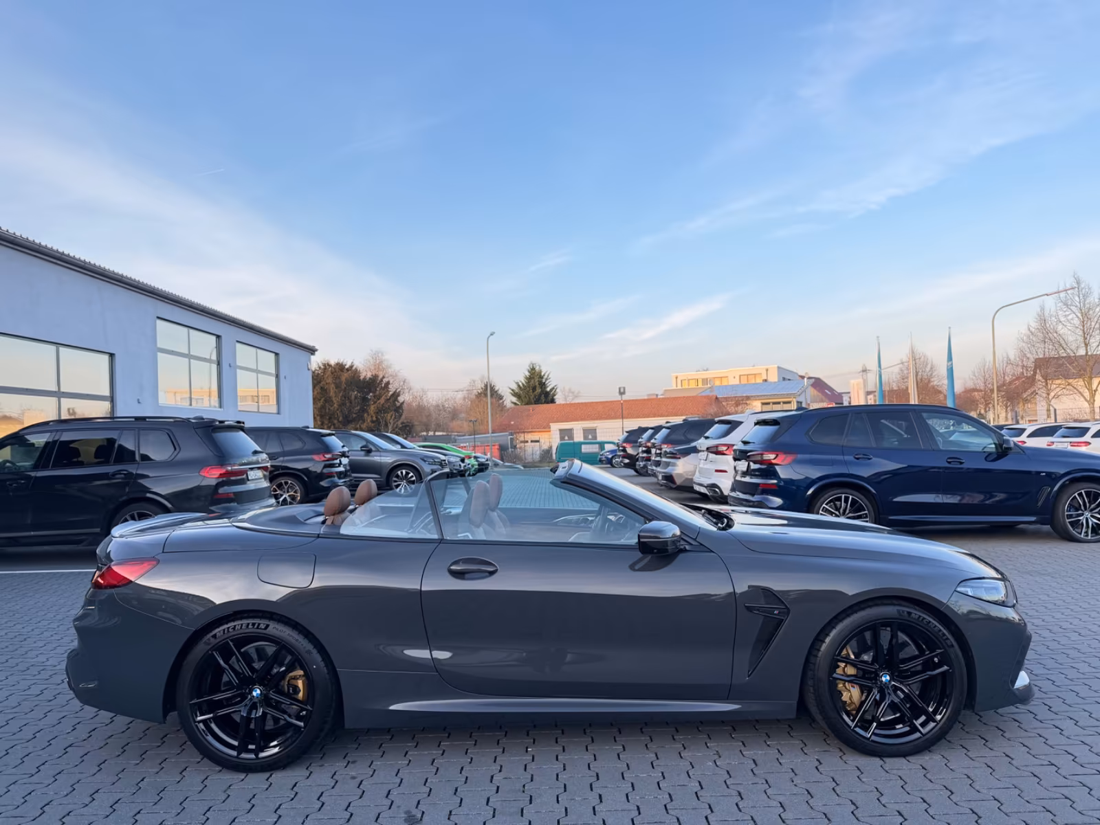 BMW M8 *Cabrio*Competition*xDrive*B&W*360°ACC*HUD*DAB