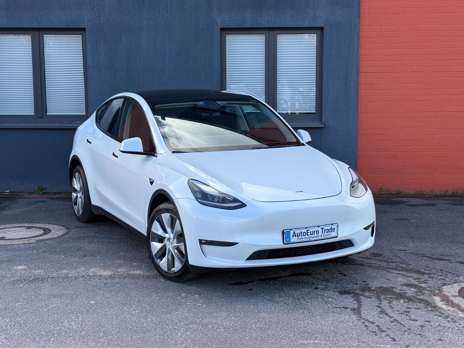 Tesla Model Y | Long Range AWD | NEU TüV | SOH 93%