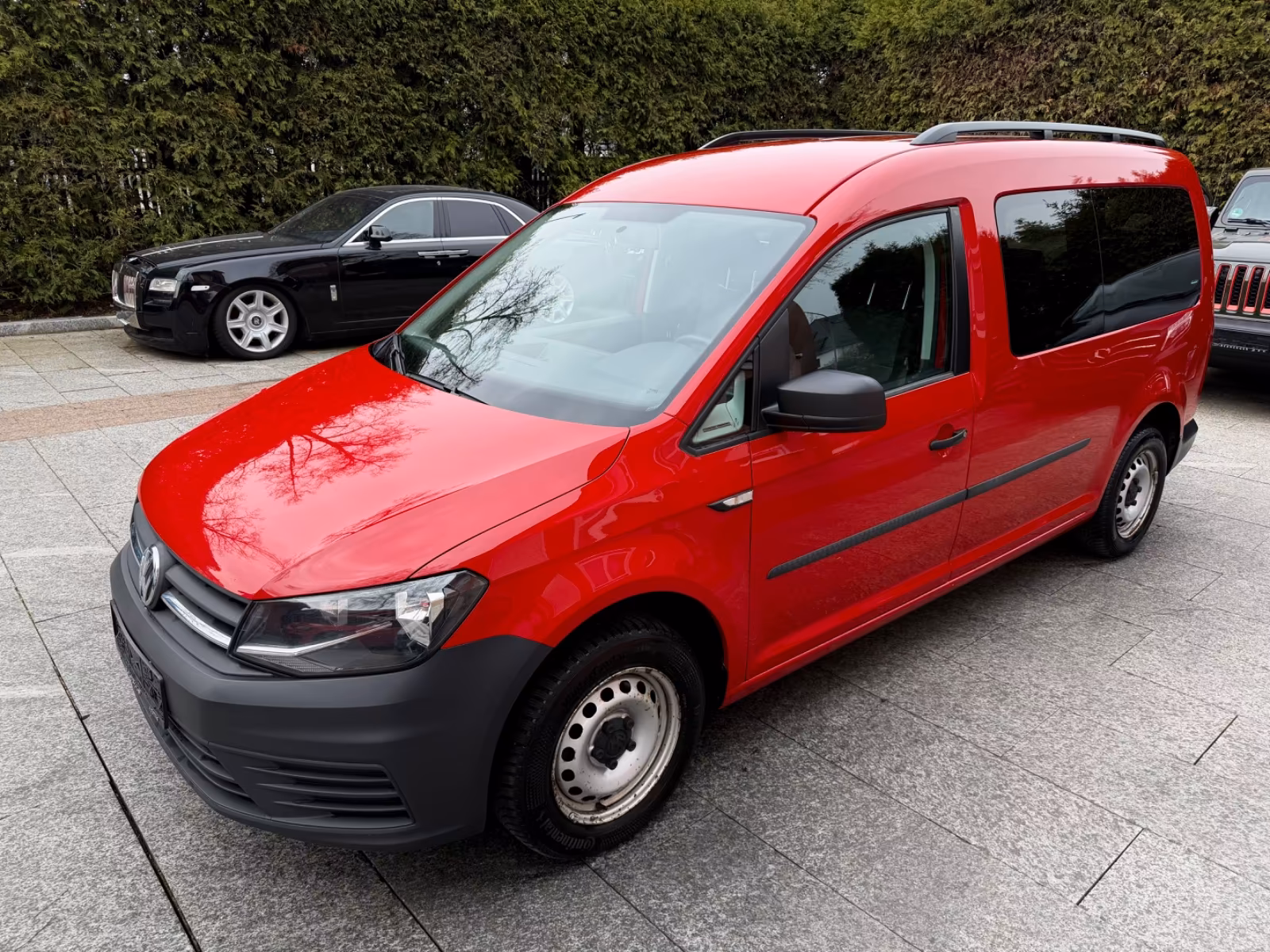 Volkswagen Caddy Maxi Kombi 2.0 TDI BMT *AHK*1.Hand*Klima*