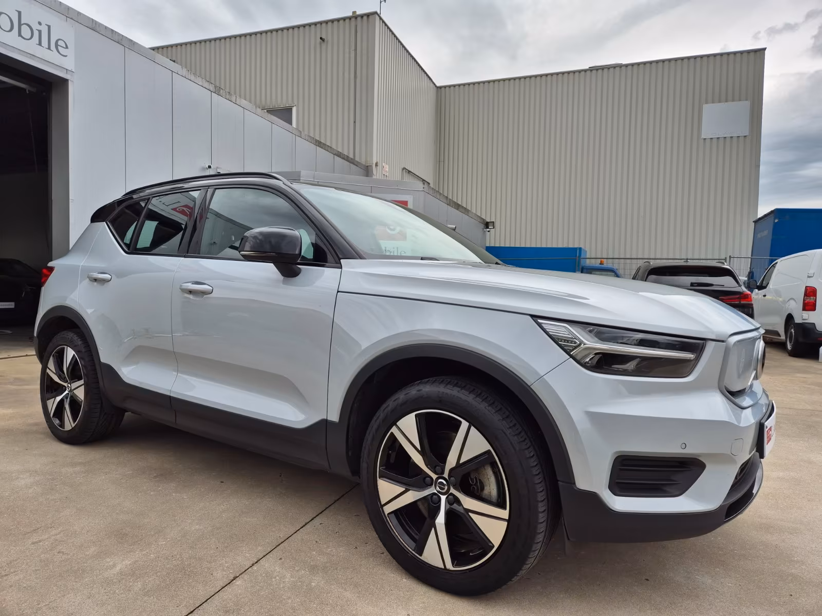 Volvo XC40 P8 AWD 408cv !! Recharge Twin // R-Design !
