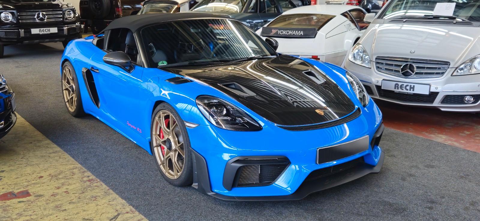 Porsche Boxster 718 Boxster Spyder RS Weissach