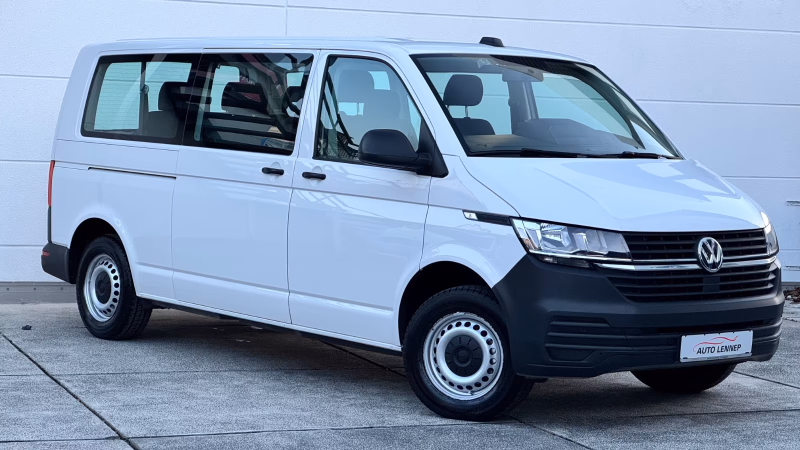 Volkswagen T6 Kombi T6.1 Kombi*LANG*DSG*8-Sitzer*AHK*Navi*2xKlima