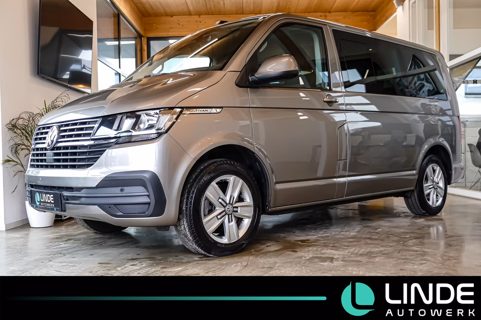 Volkswagen T6 Multivan 4MOTION |LEDER|NAVI|STANDH.|PDC|AHK